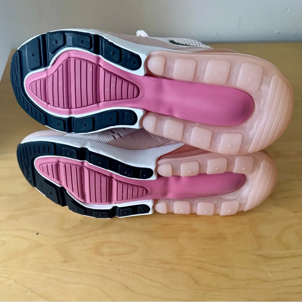 Nike Air Max 270s - New Without Box - Picture 5 of 7